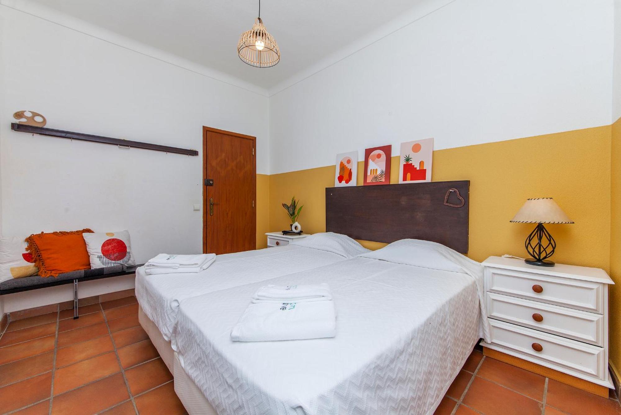 J - Casa Do Farol Guest house Lagos